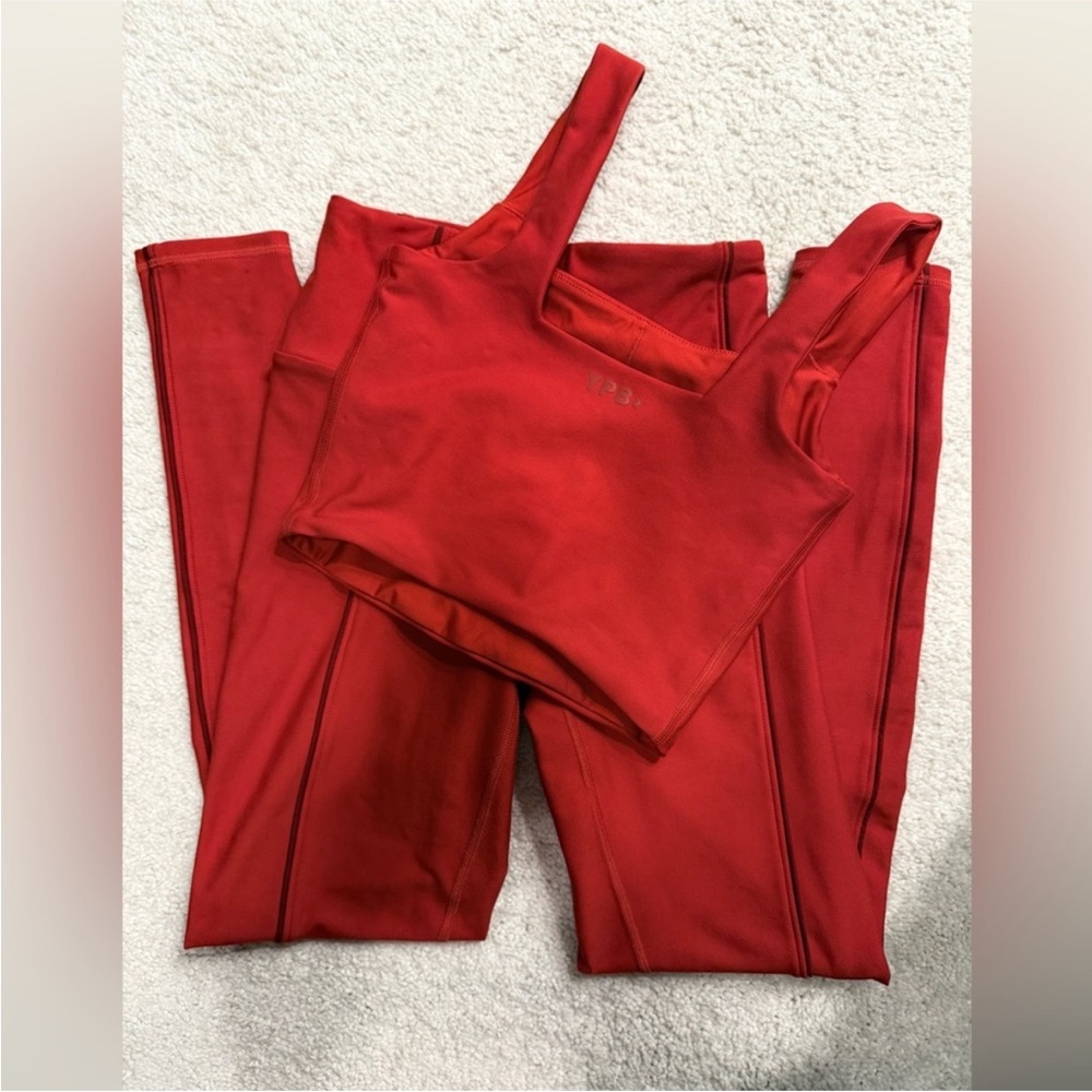 Abercrombie & Fitch YPB workout set